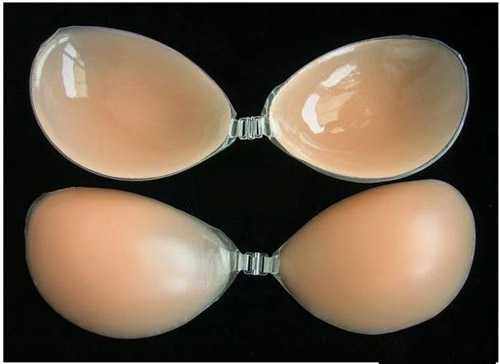 Lỗi thời trang cơ bản khiến Ngọc Trinh, Ngân 98 ê chề vì lộ miếng dán ngực phản cảm - 8