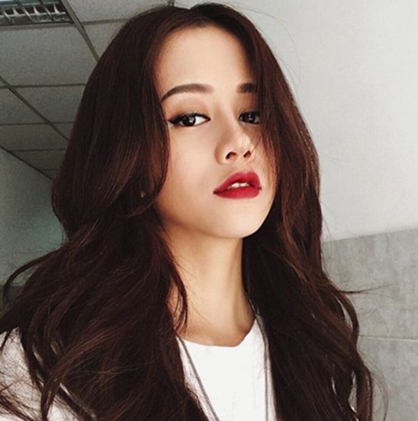 Sau khi tự nhận là người thứ ba, Trà “cave” bị dân tình săm soi style make up thảm họa - 5