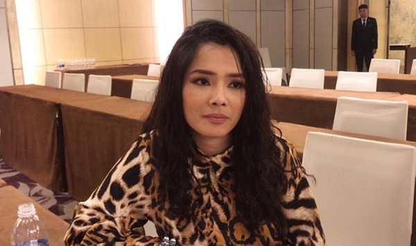 Sau khi tự nhận là người thứ ba, Trà “cave” bị dân tình săm soi style make up thảm họa - 1