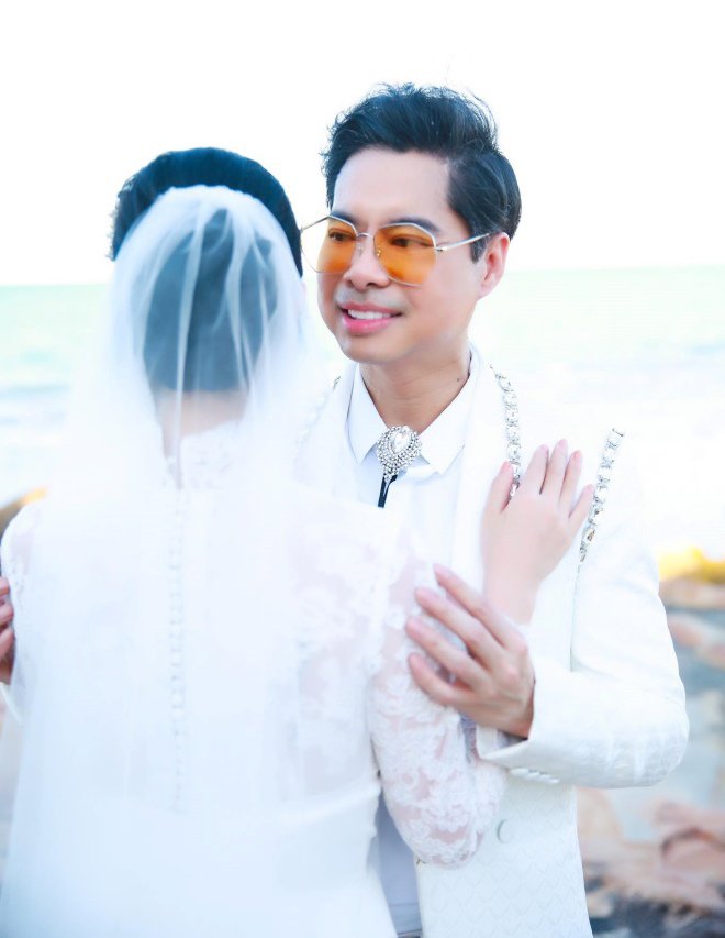 Ở tuổi 49, Ngọc Sơn tung ảnh cưới, úp mở chuyện sắp kết hôn - 3