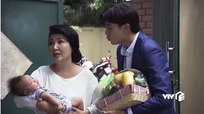 Soi màn đánh ghen để đời của Về Nhà Đi Con: Có kẻ amp;#34;nhiều chuyệnamp;#34; lọt vào ống kính - 5