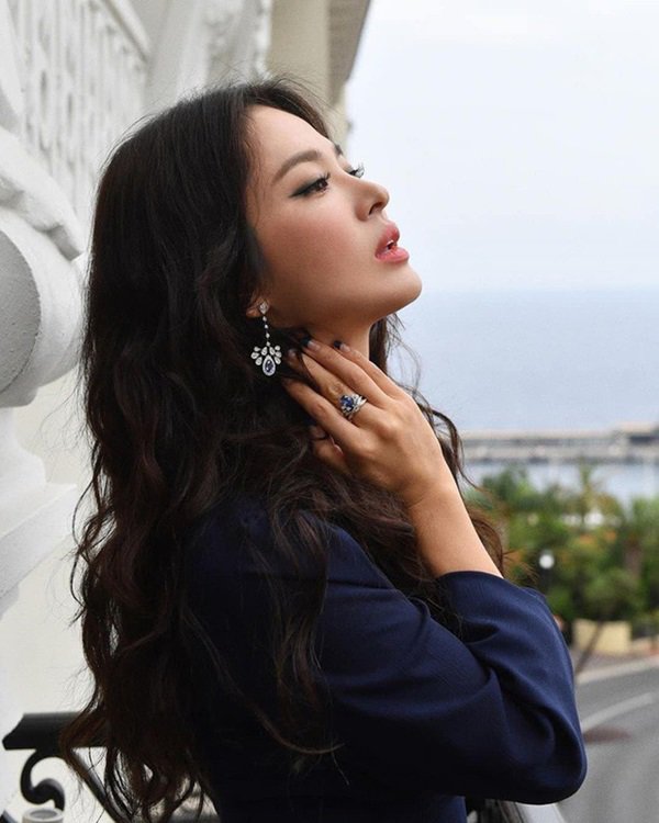 3 chị đại Hoa - Hàn thay đổi chóng mặt hậu ly hôn: Kẻ xấu tệ, người đẹp sắc sảo - 18