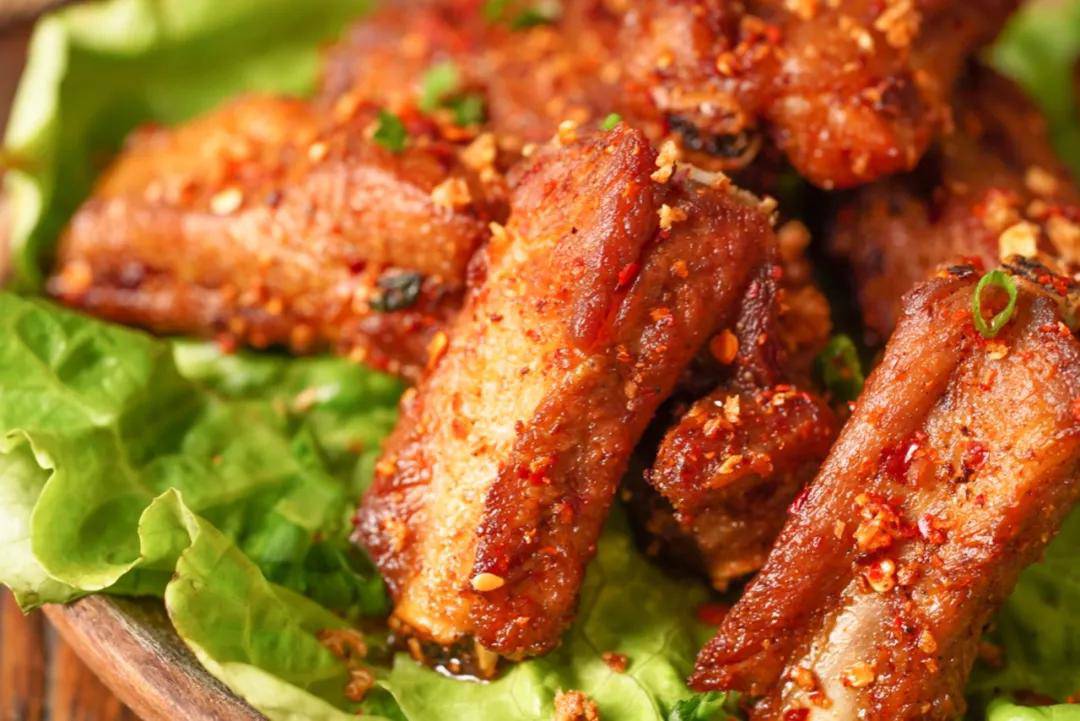 Ngày mưa làm sườn xóc tỏi tuyệt ngon, thơm lừng amp;#34;điếcamp;#34; mũi hàng xóm - 5