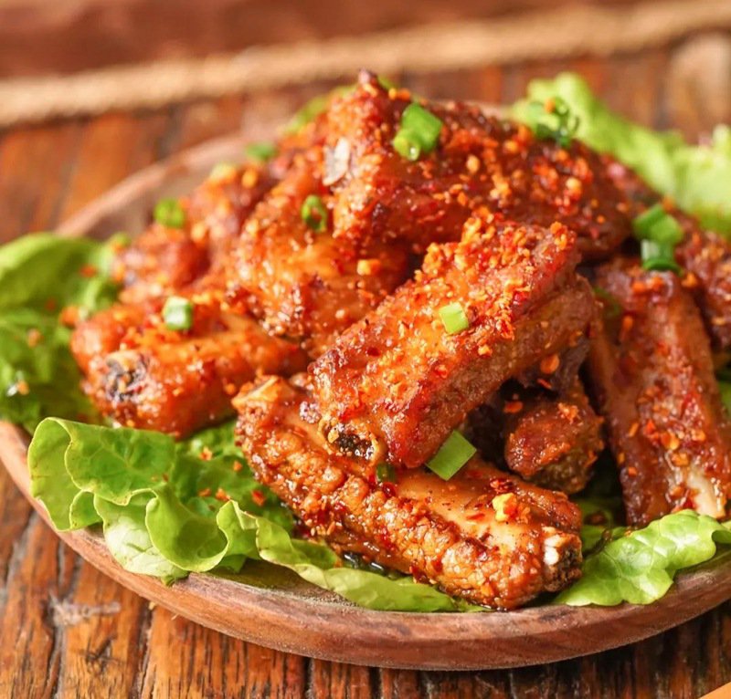 Ngày mưa làm sườn xóc tỏi tuyệt ngon, thơm lừng amp;#34;điếcamp;#34; mũi hàng xóm - 6