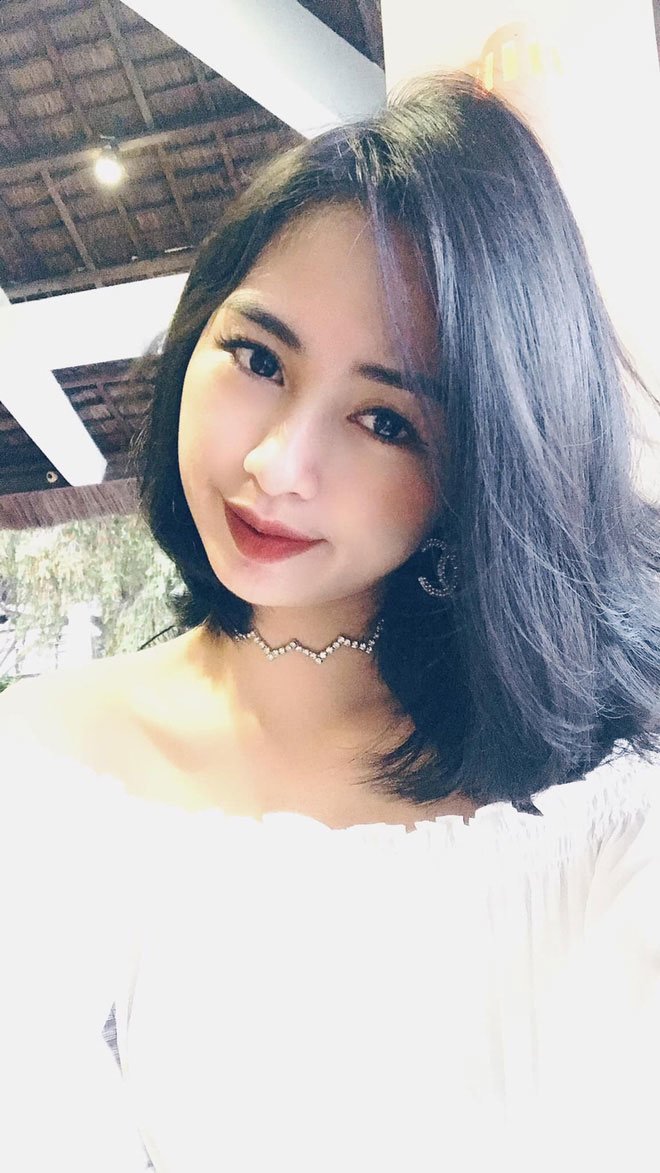 Cô gái xinh đẹp tạo dáng trên phố Trần Duy Hưng, lập tức nhận hàng loạt tin nhắn nhạy cảm - 10