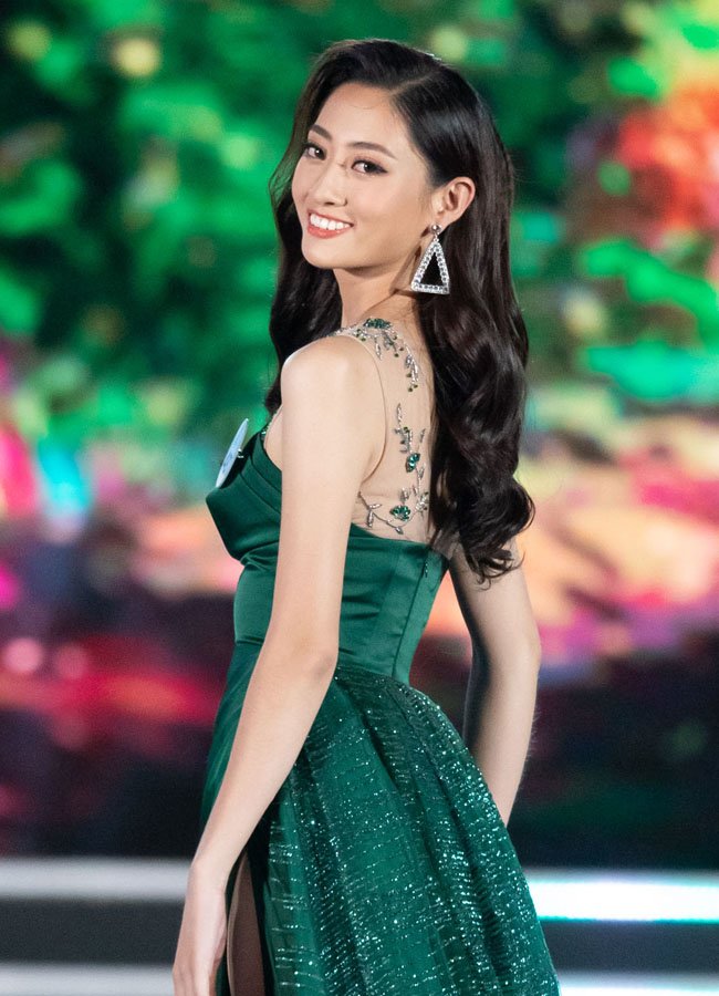 truc tiep: luong thuy linh dang quang miss world viet nam 2019! - 1