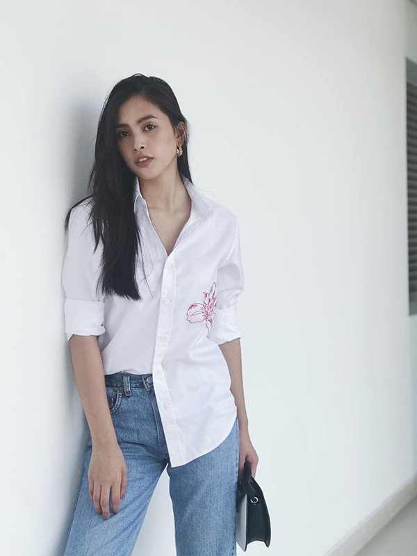 Xuất hiện trên thảm đỏ Miss World VN 2019, Hoa hậu Tiểu Vy chiếm sóng với vòng 1 phổng phao - 6