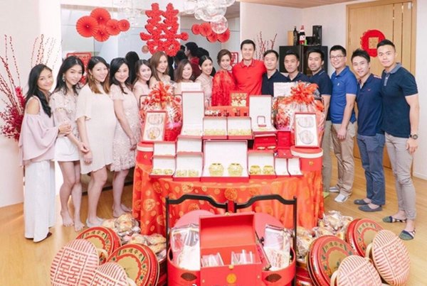 Đám hỏi hot nhất hôm nay: amp;#34;Thần tiên tỷ tỷamp;#34; được tặng vàng ròng, thân thế chú rể gây sốt - 2