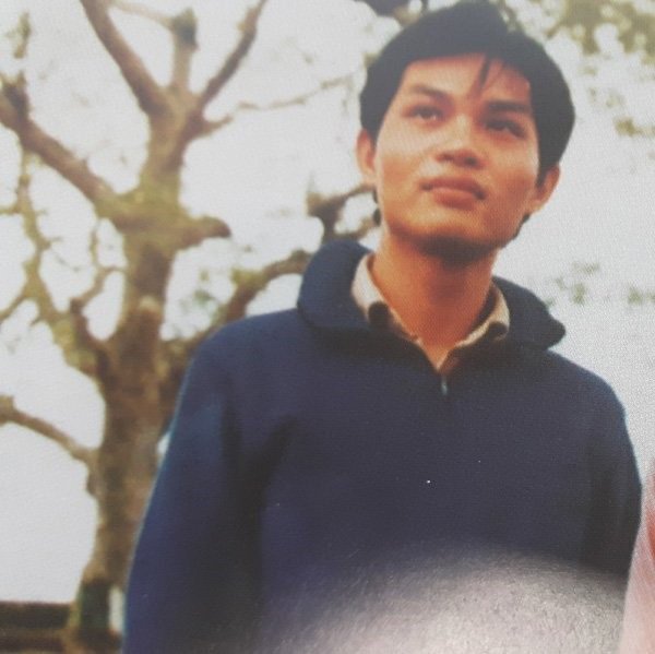 NSND Trung Hiếu: “Một giờ làm quan” và cuộc sống bên vợ trẻ xinh như hoa hậu - 2
