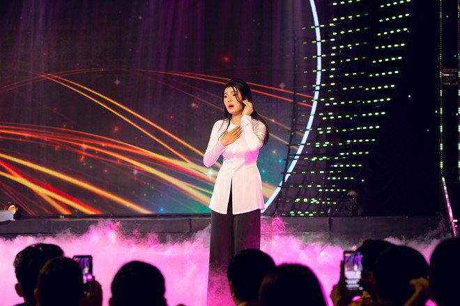 amp;#34;Người đẹp mồ côiamp;#34; Lily Chen xuất sắc giành danh hiệu Á quân amp;#34;Tình Bolero 2019amp;#34; - 2