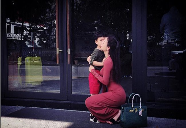 Diễn viên Thu Trang: Tay trắng ôm con 5 tháng tuổi ra đường, từng rung động trước người có vợ - 7