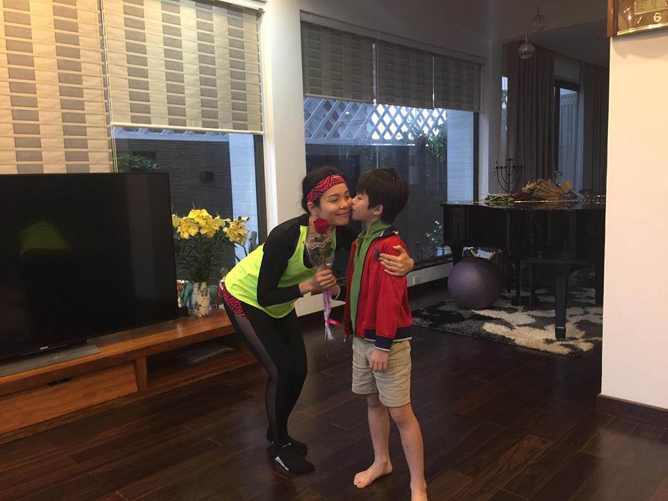 Bị bỏ quên trên xe, bé 10 tuổi Hà Nội sống sót và 9 giờ tìm đường về nhà - 8