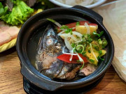 Ngon-bổ-rẻ - Ngỡ ngàng tiệm bún cá ngon nức tiếng, view đẹp như mơ ở Sài Gòn