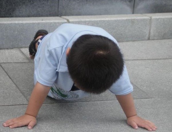 Con gái xương ngực như amp;#34;ức gàamp;#34;, mẹ trẻ hối hận vì nghe mẹ chồng nuôi con sai cách - 5