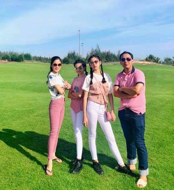 Diện set đồ đơn giản, con gái MC Quyền Linh khiến CĐM xuýt xoa vì đôi chân cực phẩm - 1