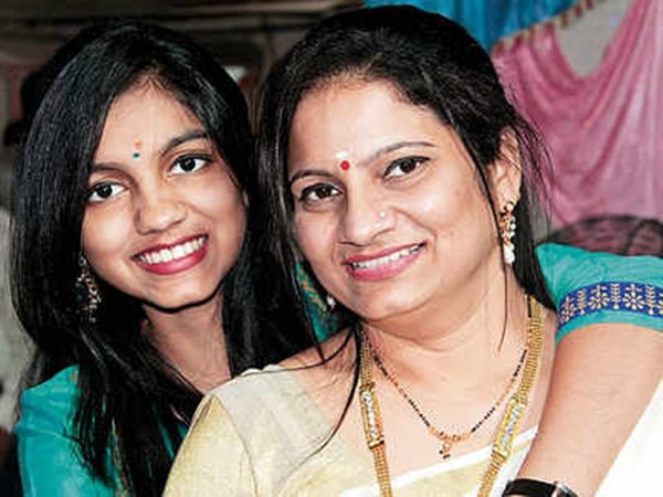 Ngôi sao 24/7: Đau lòng nữ diễn viên Ấn Độ giết con, rồi treo cổ tự tử trên quạt trần - 2