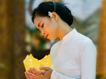 Cô đơn trên đất Mỹ, Đồng Lan nhớ bữa cơm nhà, mong được "Cho con ôm mẹ vào lòng"