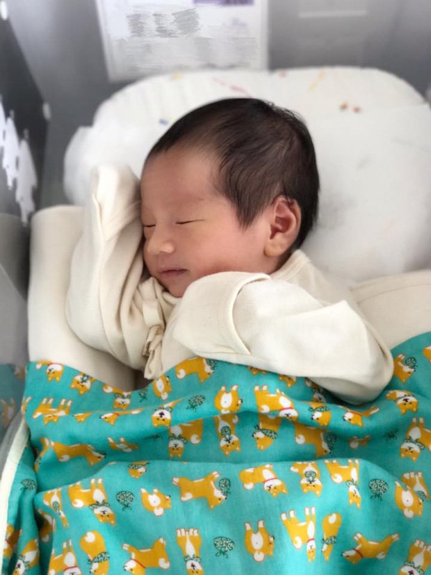 Lấy đại gia, mỹ nữ đẹp nhất Trung Quốc khổ sở sau sinh vì hắt hơi cũng ướt quần lót - 9