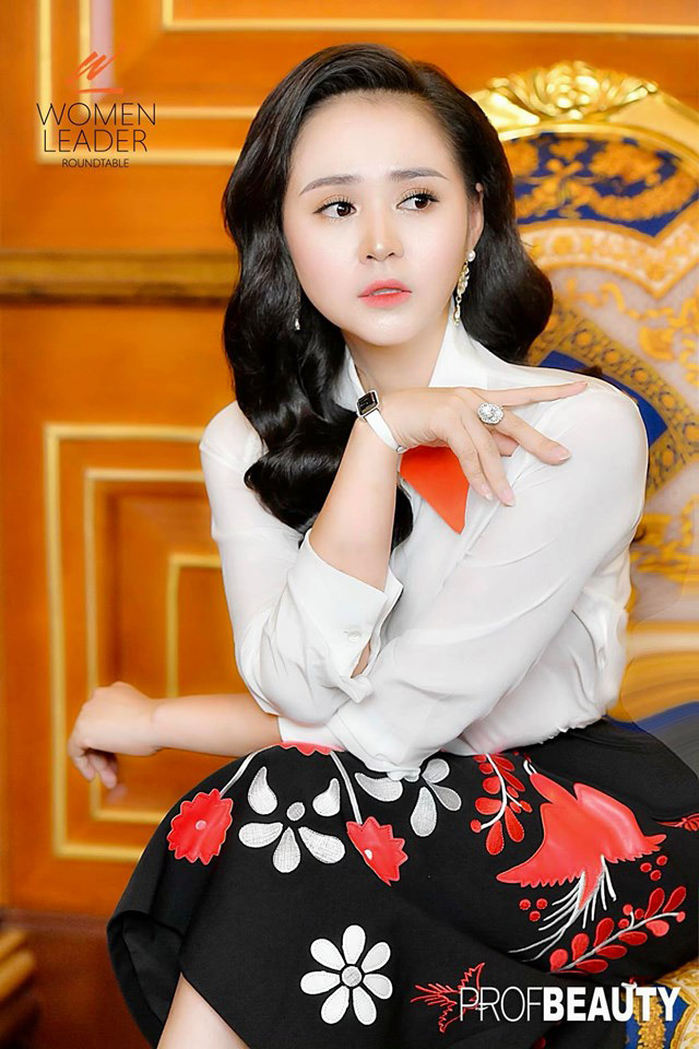 amp;#34;Nữ hoàng Hoa hồngamp;#34; Bùi Thanh Hương – Host của chương trình Women Leader Rountable - 4