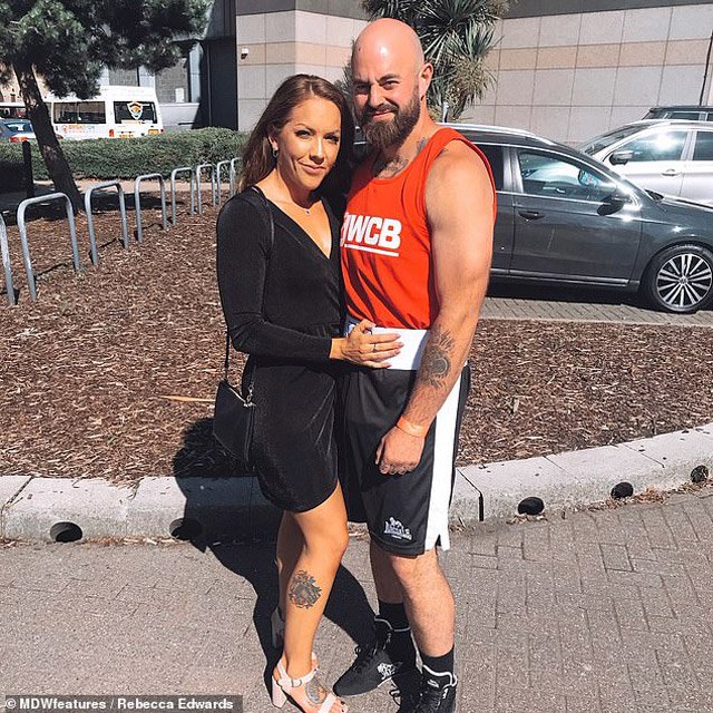 Quá béo tới mức không thể làm amp;#34;chuyện ấyamp;#34;, cặp đôi nặng hơn 200kg ra quyết định khó tin - 3