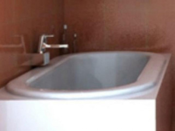 Mẹ để con một mình trong bồn tắm, 15 phút sau quay lại thấy thảm kịch kinh hoàng