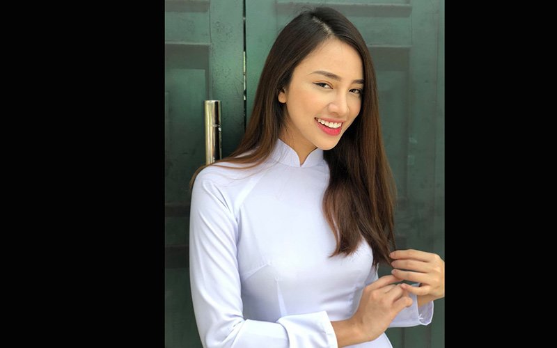 Yumi Thiên Nga tên thật là Nguyễn Thiên Nga sinh năm 1994, là một trong những thí sinh để lại nhiều ấn tượng ở chương trình The Face 2017. Cô cũng là diễn viên trẻ được yêu thích với hình tượng nữ sinh trong sáng với những tà áo dài trắng tinh khôi. 
