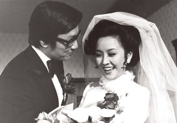 Bỏ cô bồ kém 49 tuổi, bố Tạ Đình Phong quyết amp;#34;tán lại vợ cũamp;#34; dù đã ở tuổi 82 - 5