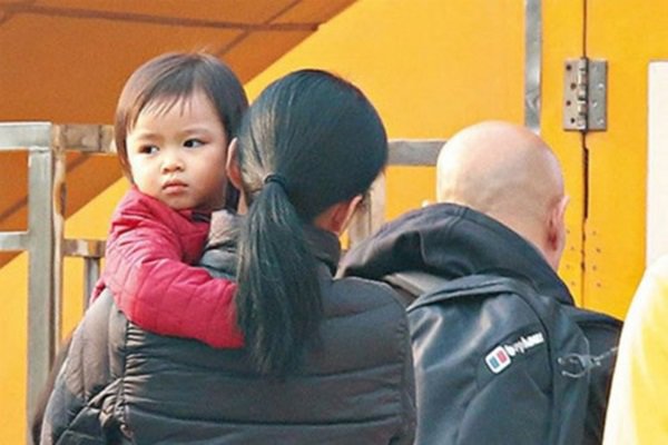 Chi phí học của con sao: Cao ngất ngưởng, người bình thường chẳng dám mơ - 12