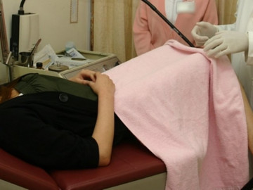 Cô gái trẻ mất 9 năm mới tìm ra nguyên nhân âm đạo "có tường", cản trở chuyện vợ chồng