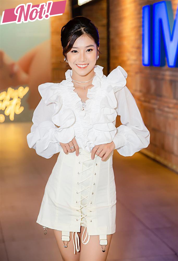 Thanh Hằng, Thùy Linh amp;#34;công pháamp;#34; BXH sao đẹp, Lâm Khánh Chi xinh đẹp vẫn mắc lỗi váy rườm rà - 11