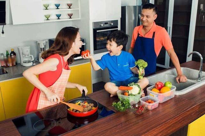 Được vợ làm lẩu, đạo diễn Người Phán Xử khen quá đà, amp;#34;ông trùm Phan Quânamp;#34; liền nói một câu - 6