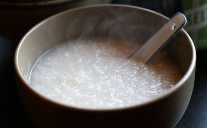 Khi trẻ bị tiêu chảy nên và không nên ăn gì? - 1