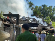 Tin tức - Bí ẩn kẻ giấu mặt liên tục tìm cách đốt nhà, dán giấy dọa giết gia chủ