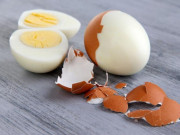 Bếp Eva - Chỉ thêm 2 gia vị này, trứng luộc vừa ngon lại dễ bóc, thật tiếc ít người biết điều này