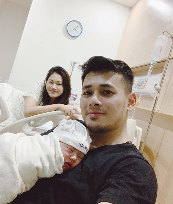 Pông Chuẩn đi đẻ lần 2: Đau vật vã vẫn xinh, nhìn ảnh lần đầu phá tướng chỉ muốn giấu - 1