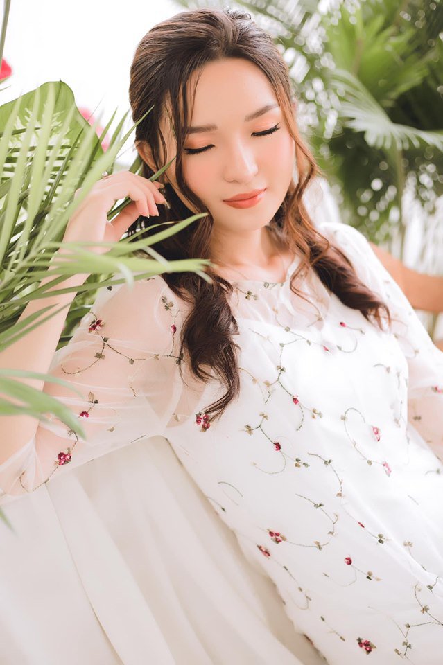 Mẹ bầu Sài Gòn than số khổ amp;#34;có bầu mà không có bụngamp;#34;, thai 8 tháng chỉ tăng 3,5kg - 13