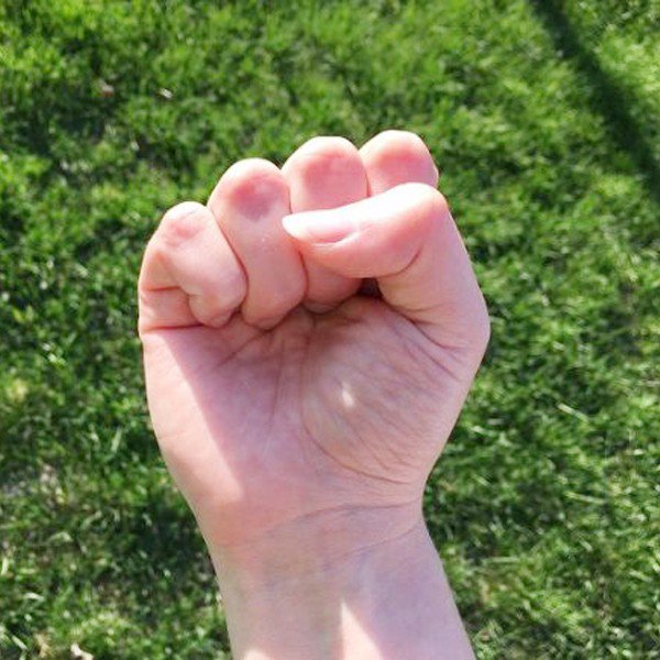 Xem cách nắm tay, amp;#34;bắt thópamp;#34; ngay tính cách người đối diện - 2