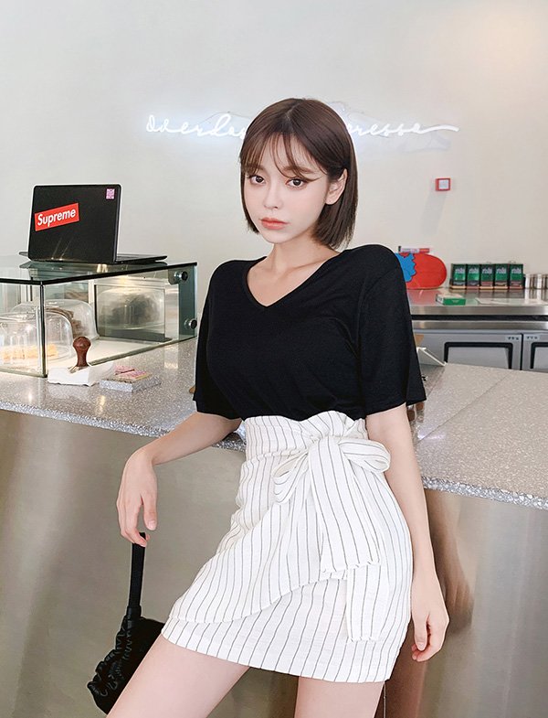 Diện chân váy xinh xắn đi chơi cuối tuần, đây là 4 gợi ý không thể hoàn hảo hơn - 4