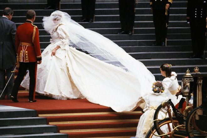 Những biểu tượng thời trang Hoàng gia Anh: khi người dẫn đầu không phải Kate hay Meghan - 9