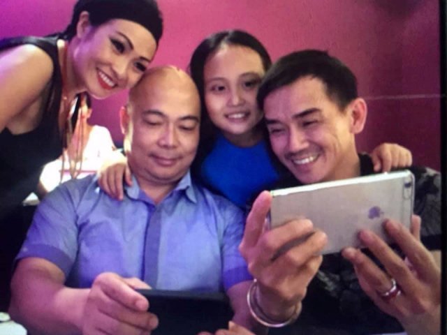 Phương Thanh buông bỏ ân tình với người bố đã qua đời của bé Gà, đăng bức ảnh xót xa