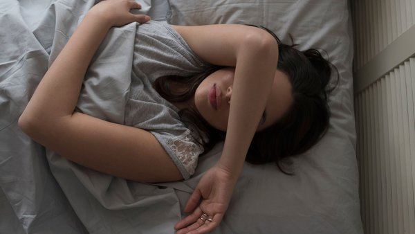 Bà bầu mất ngủ: Nguyên nhân và cách khắc phục - 2