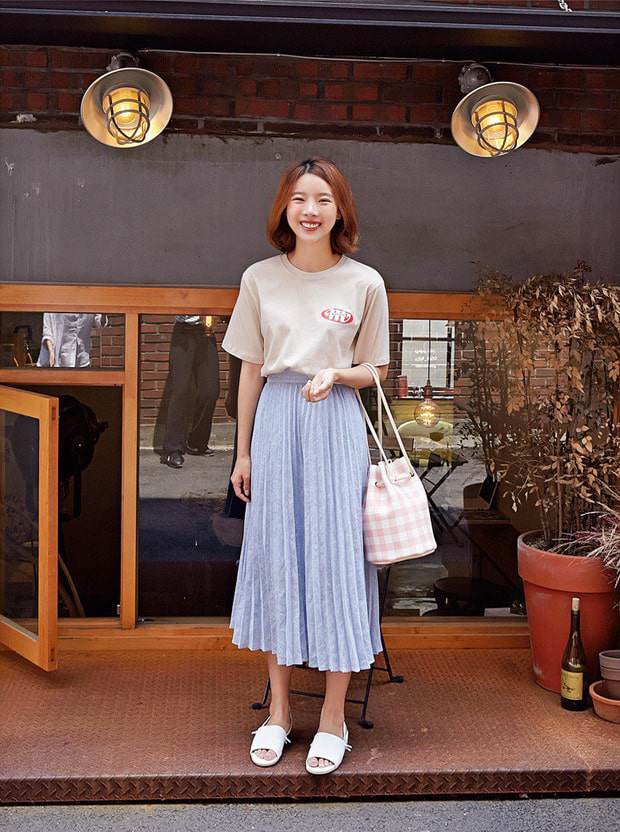 Hai nàng Hậu “lên đồ” với chân váy dài: bạn chọn đội H’Hen cá tính hay Phạm Hương điệu đà? - 5