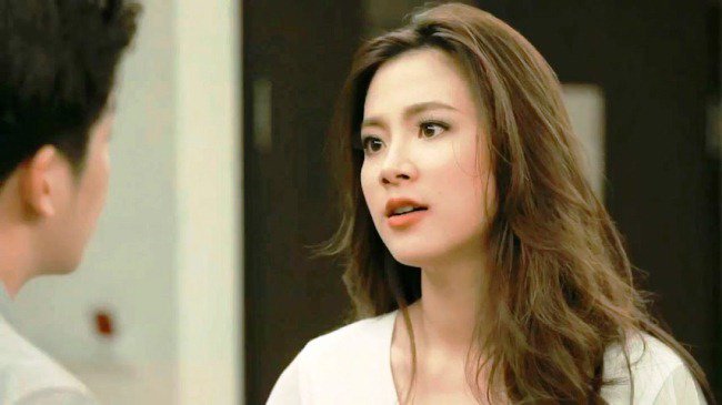qua khu cua my nhan chuyen gioi chiec la cuon bay: la “gai nganh" chung dung ca ta dan ong - 3