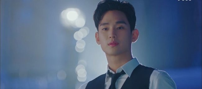 Vắng bóng gần 3 năm, xuất hiện một phút, amp;#34;cụ giáoamp;#34; Kim Soo Hyun amp;#34;công pháamp;#34; top tìm kiếm Hàn - 7