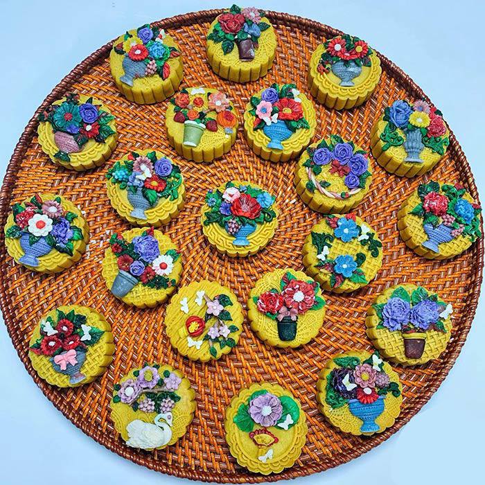 Lần đầu làm chơi chơi, bánh Trung thu của 8X đã đẹp đến nỗi khách nước ngoài muốn đặt hàng - 11