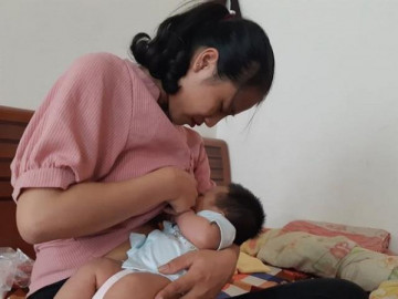 Bố bé gái thoát nạn trong vụ thảm sát ở Đan Phượng: Con nhớ hơi ấm, bầu sữa của mẹ
