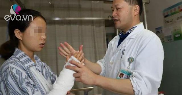 Tay của người phụ nữ 26 tuổi gần như bị tàn tật vì làm điều này khi giặt quần áo