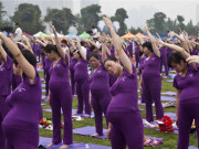 Bà bầu - Yoga cho bà bầu: Nên tập khi nào, bài tập nào tốt an toàn cho mẹ bầu?
