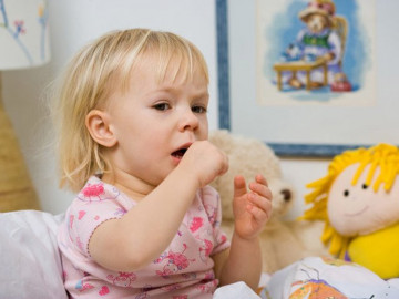 Trẻ ho nhiều về đêm nhưng không sốt có cần phải đi gặp bác sĩ không?