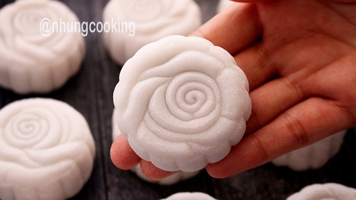 9X thích làm bánh Trung thu độc lạ, khách đòi đặt mua nhưng chỉ để ăn chứ không bán - 9